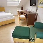 فندق Landgasthof Laeuterhaeusle