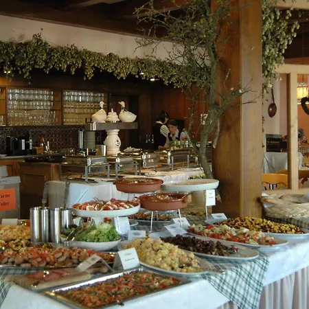 Otel Landgasthof Laeuterhaeusle 3*