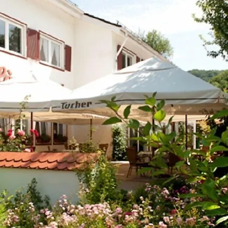 Otel Landgasthof Laeuterhaeusle 3*