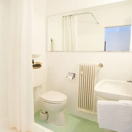 Otel Landgasthof Laeuterhaeusle 3*