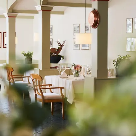 ホテル Landgasthof Laeuterhaeusle 3*