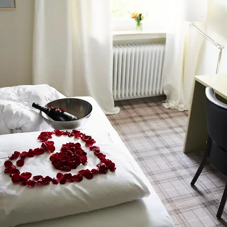 Landgasthof Laeuterhaeusle 3*