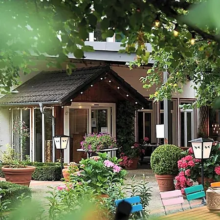 Landgasthof Laeuterhaeusle Otel Aalen