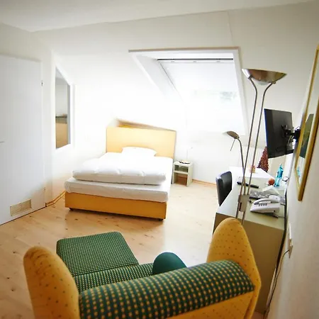 Landgasthof Laeuterhaeusle 3*